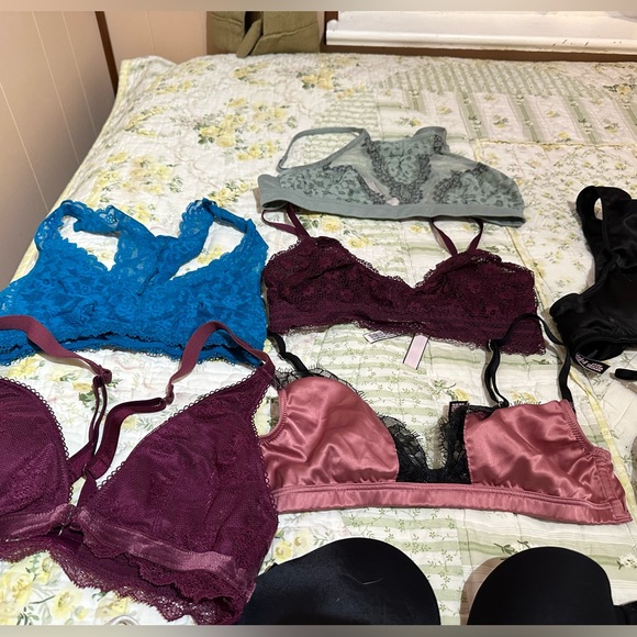 Victoria’s Secret Bralettes and bra (bundle of 14) - Picture 2 of 5